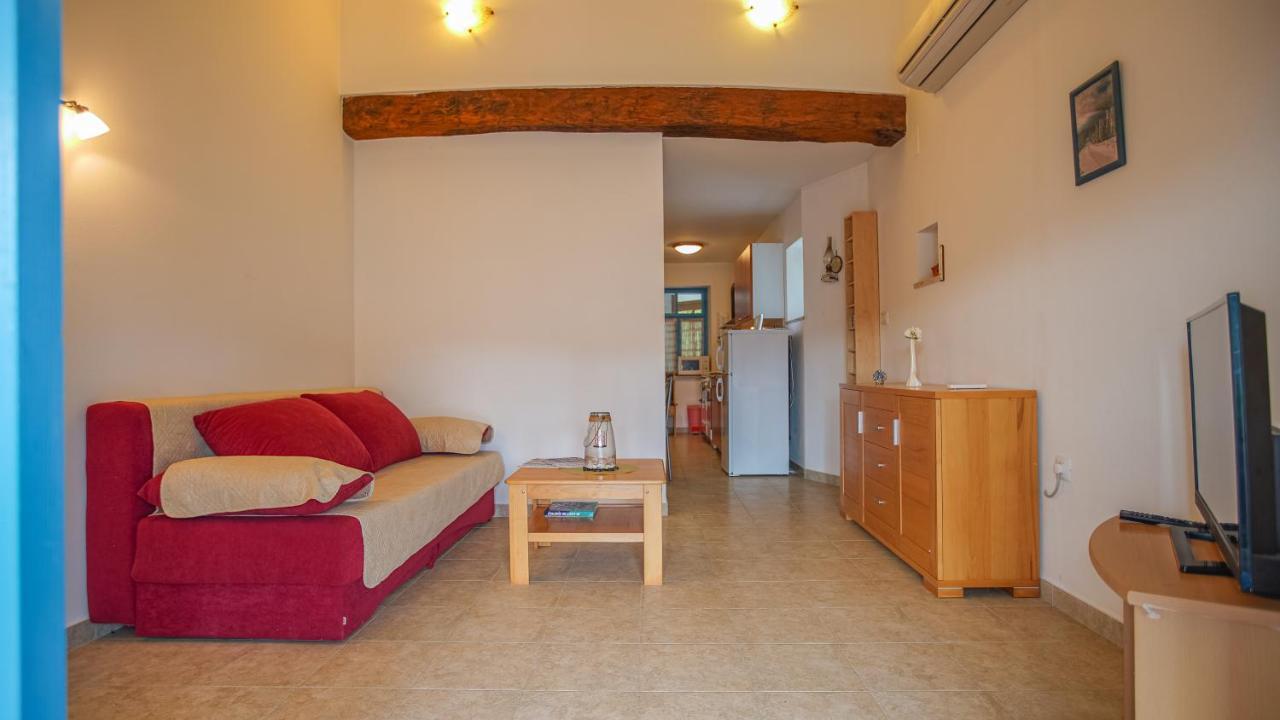 Holiday Home Grimalda Kültér fotó