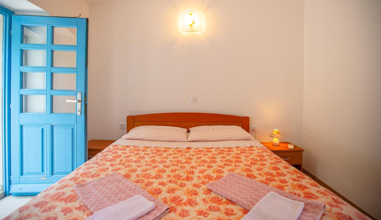Holiday Home Grimalda Kültér fotó