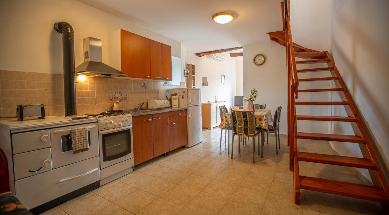 Holiday Home Grimalda Kültér fotó