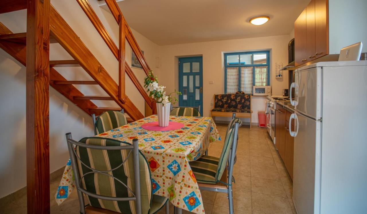 Holiday Home Grimalda Kültér fotó