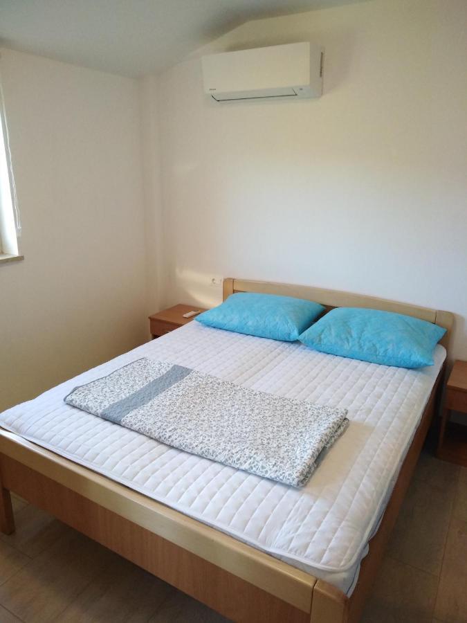 Holiday Home Grimalda Kültér fotó